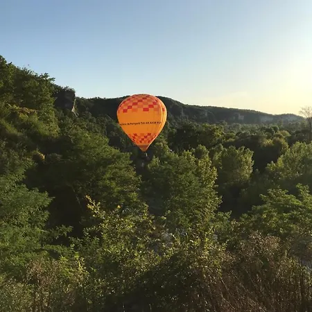 Le Relais Des Galets Bed & Breakfast 4*