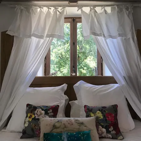 Le Relais Des Galets Bed & Breakfast