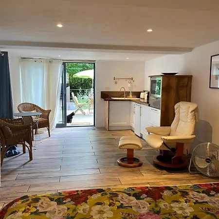 Le Relais Des Galets Bed & Breakfast *